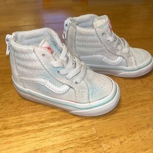 Vans toddler size 5 shoes. Still have a lot of life left.
